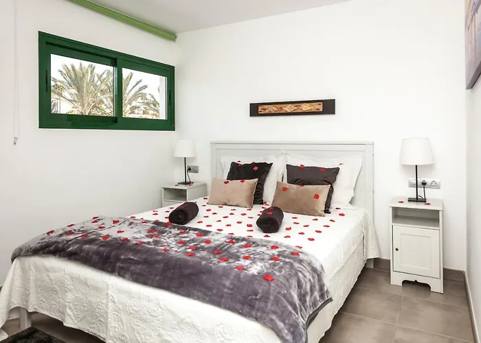 Apartment Volcanes Luxury Views Puerto del Carmen (Lanzarote)