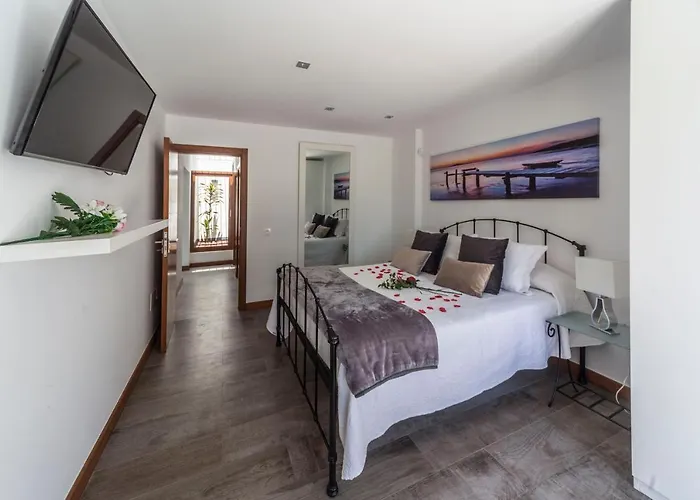 Apartment Volcanes Luxury Views Puerto del Carmen (Lanzarote)