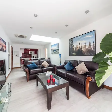 Volcanes Luxury Views Apartment Puerto del Carmen (Lanzarote)