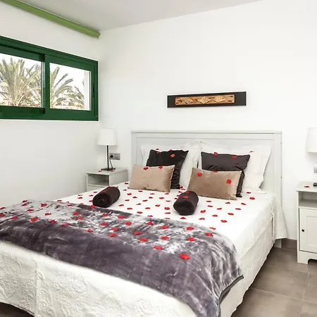 Daire Volcanes Luxury Views Puerto del Carmen (Lanzarote)